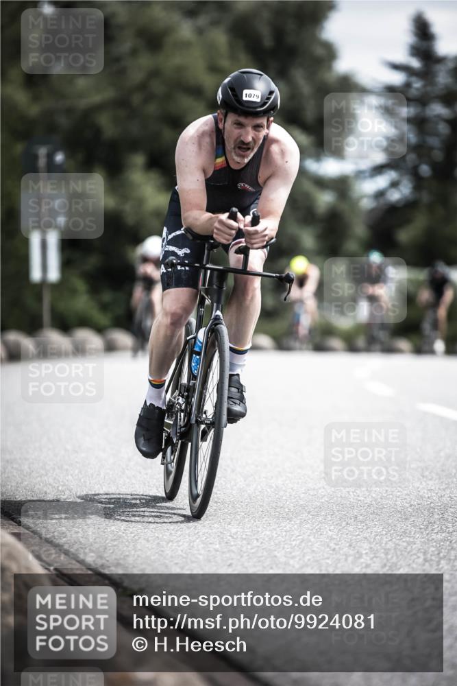 21.06.2026 - 29. Vierlanden-Triathlon H.Heesch http://msf.ph/oto/9924081 21.06.2026 13:05:53 Radfahren 11, 1079 meine-sportfotos.de