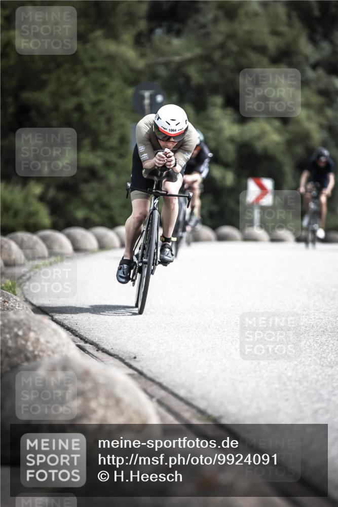21.06.2026 - 29. Vierlanden-Triathlon H.Heesch http://msf.ph/oto/9924091 21.06.2026 13:05:55 Radfahren 1064 meine-sportfotos.de