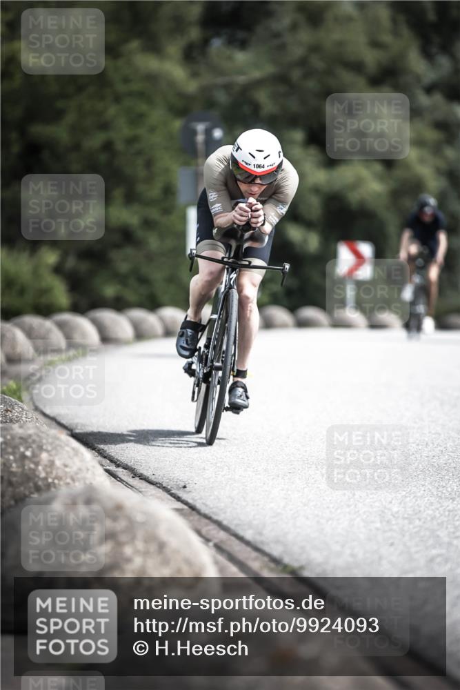 21.06.2026 - 29. Vierlanden-Triathlon H.Heesch http://msf.ph/oto/9924093 21.06.2026 13:05:55 Radfahren 1064 meine-sportfotos.de