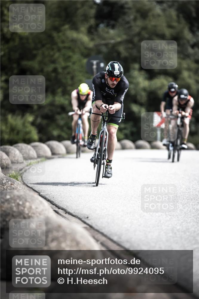 21.06.2026 - 29. Vierlanden-Triathlon H.Heesch http://msf.ph/oto/9924095 21.06.2026 13:05:56 Radfahren 1025 meine-sportfotos.de