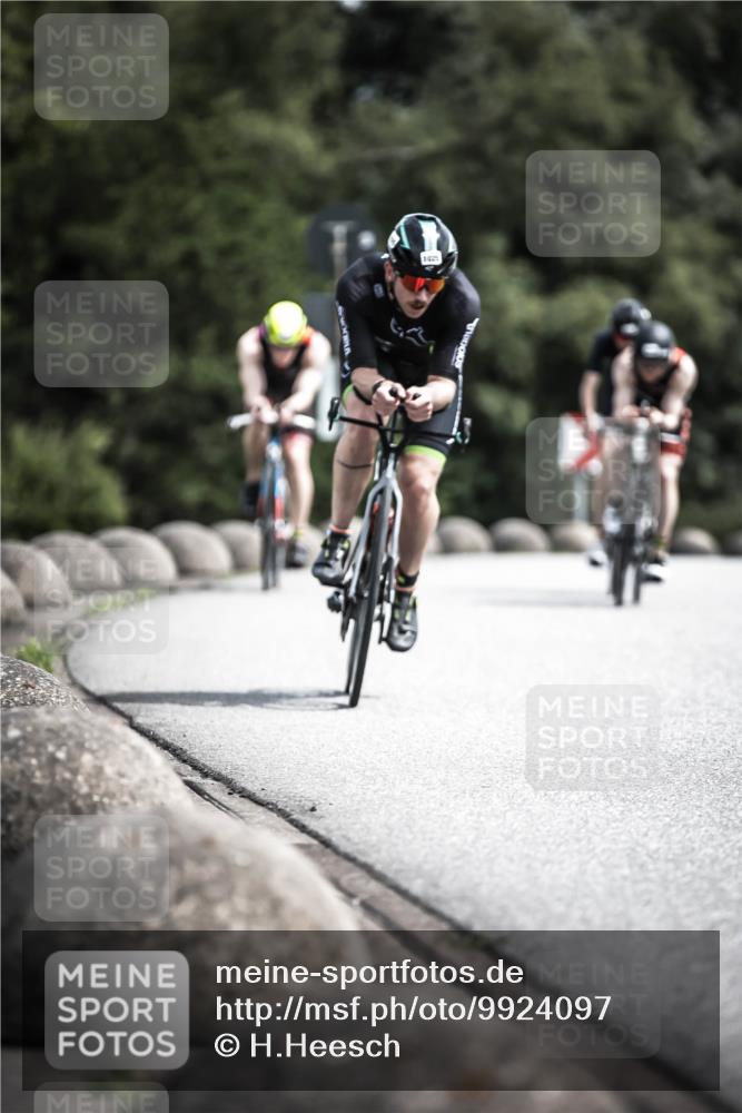 21.06.2026 - 29. Vierlanden-Triathlon H.Heesch http://msf.ph/oto/9924097 21.06.2026 13:05:56 Radfahren 1025 meine-sportfotos.de