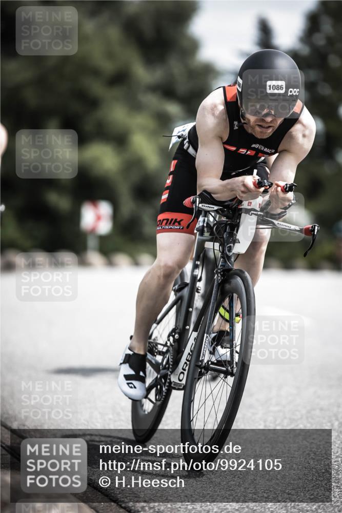 21.06.2026 - 29. Vierlanden-Triathlon H.Heesch http://msf.ph/oto/9924105 21.06.2026 13:05:58 Radfahren 1086 meine-sportfotos.de