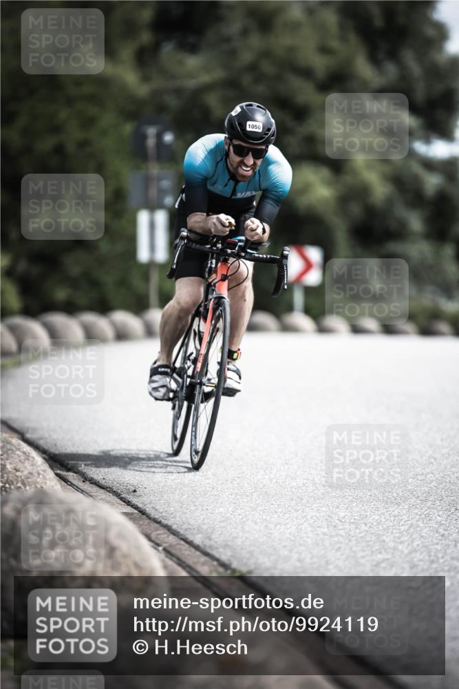 21.06.2026 - 29. Vierlanden-Triathlon H.Heesch http://msf.ph/oto/9924119 21.06.2026 13:06:05 Radfahren 1050 meine-sportfotos.de