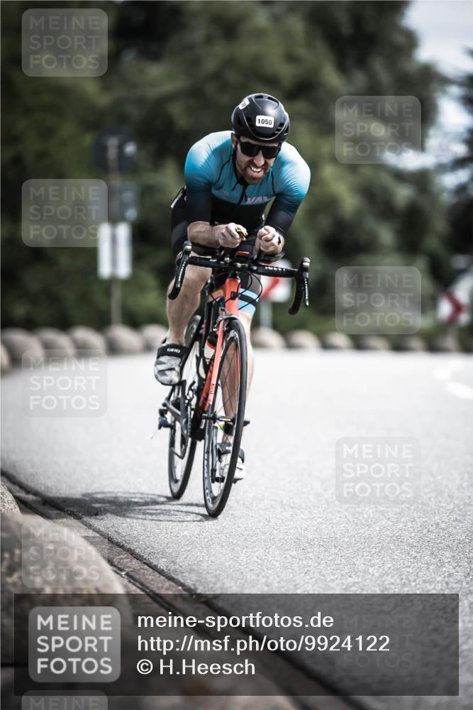 21.06.2026 - 29. Vierlanden-Triathlon H.Heesch http://msf.ph/oto/9924122 21.06.2026 13:06:05 Radfahren 1050 meine-sportfotos.de
