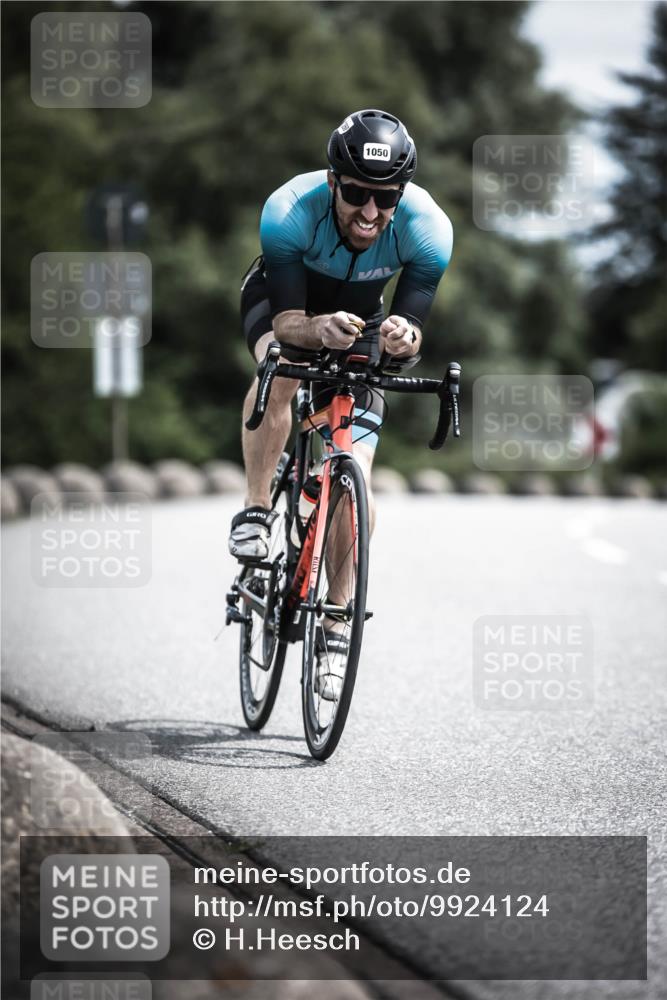 21.06.2026 - 29. Vierlanden-Triathlon H.Heesch http://msf.ph/oto/9924124 21.06.2026 13:06:05 Radfahren 1050 meine-sportfotos.de