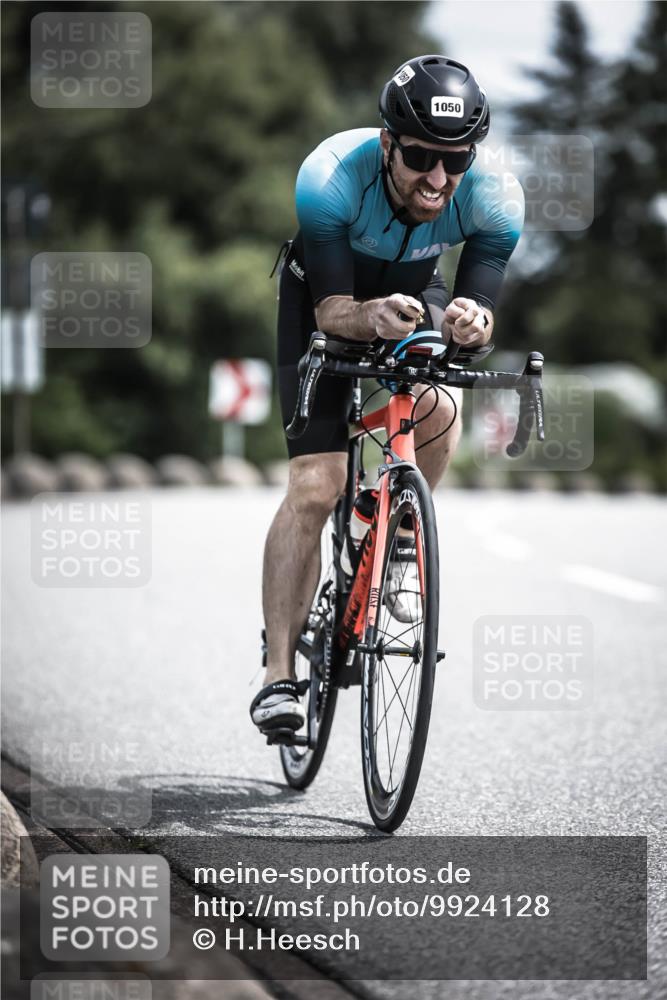 21.06.2026 - 29. Vierlanden-Triathlon H.Heesch http://msf.ph/oto/9924128 21.06.2026 13:06:05 Radfahren 550, 1050 meine-sportfotos.de