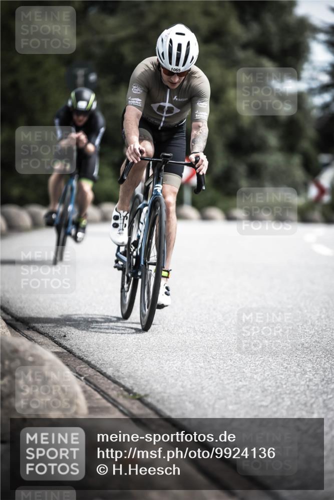 21.06.2026 - 29. Vierlanden-Triathlon H.Heesch http://msf.ph/oto/9924136 21.06.2026 13:06:29 Radfahren 1065 meine-sportfotos.de