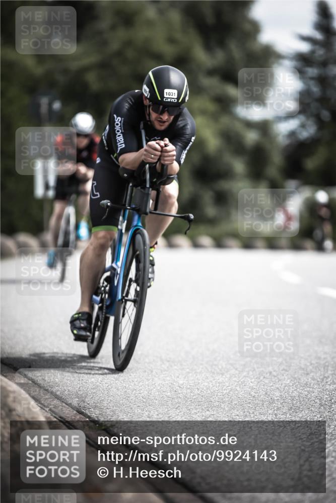 21.06.2026 - 29. Vierlanden-Triathlon H.Heesch http://msf.ph/oto/9924143 21.06.2026 13:06:30 Radfahren 1031 meine-sportfotos.de