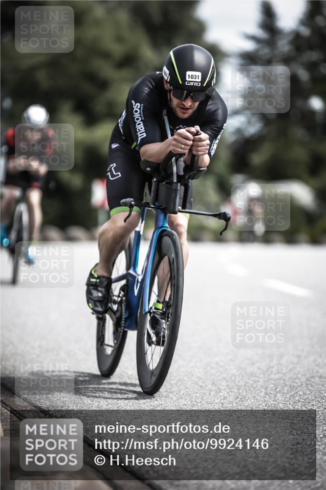 21.06.2026 - 29. Vierlanden-Triathlon H.Heesch http://msf.ph/oto/9924146 21.06.2026 13:06:30 Radfahren 1031 meine-sportfotos.de