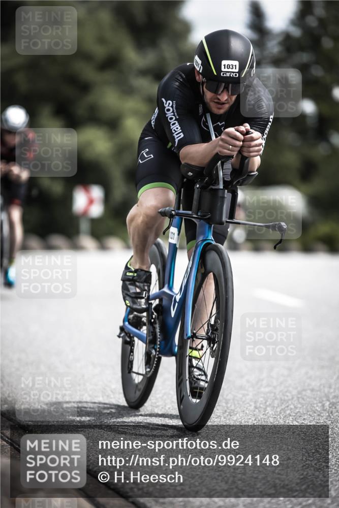 21.06.2026 - 29. Vierlanden-Triathlon H.Heesch http://msf.ph/oto/9924148 21.06.2026 13:06:30 Radfahren 1031 meine-sportfotos.de