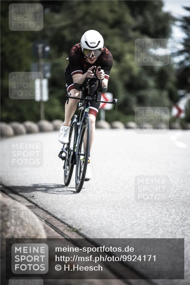 21.06.2026 - 29. Vierlanden-Triathlon H.Heesch http://msf.ph/oto/9924171 21.06.2026 13:06:36 Radfahren 1072 meine-sportfotos.de