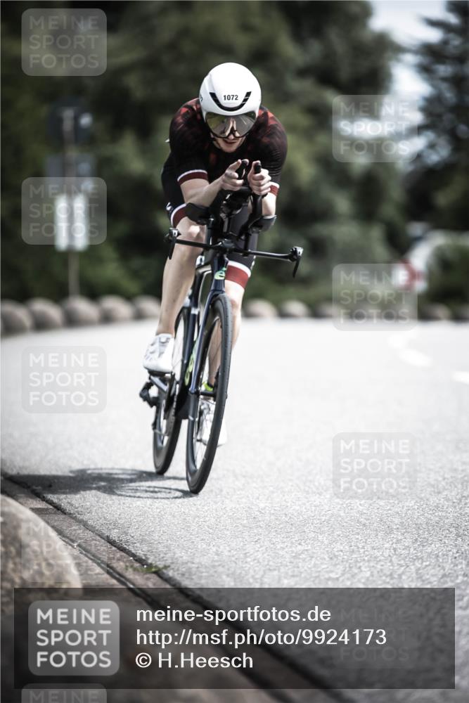 21.06.2026 - 29. Vierlanden-Triathlon H.Heesch http://msf.ph/oto/9924173 21.06.2026 13:06:36 Radfahren 1072 meine-sportfotos.de