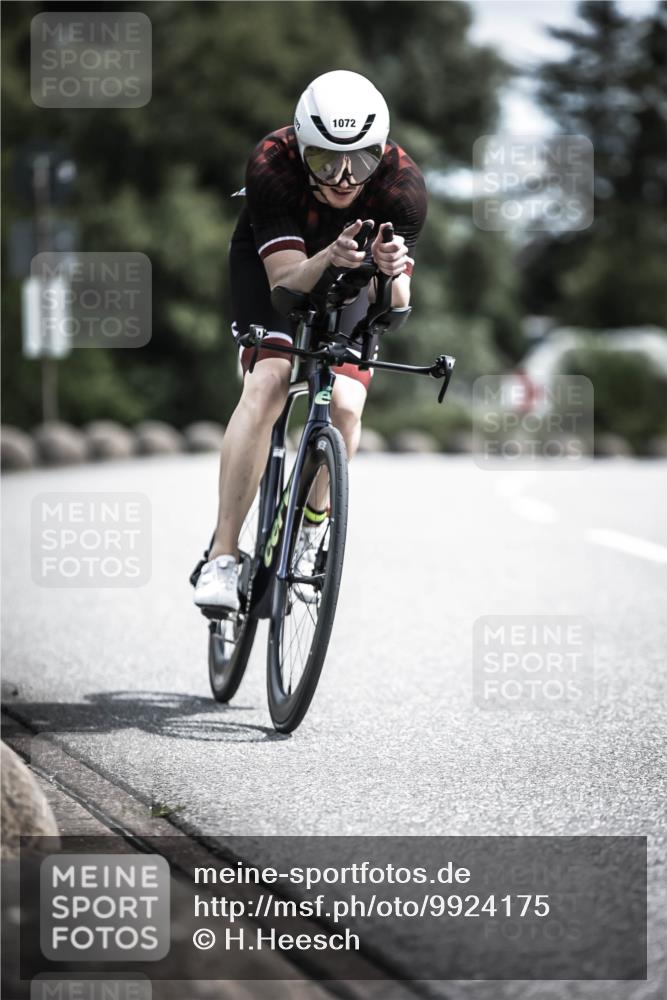 21.06.2026 - 29. Vierlanden-Triathlon H.Heesch http://msf.ph/oto/9924175 21.06.2026 13:06:36 Radfahren 1072 meine-sportfotos.de