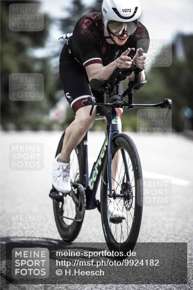 21.06.2026 - 29. Vierlanden-Triathlon H.Heesch http://msf.ph/oto/9924182 21.06.2026 13:06:36 Radfahren 1072, 1072, 122 meine-sportfotos.de