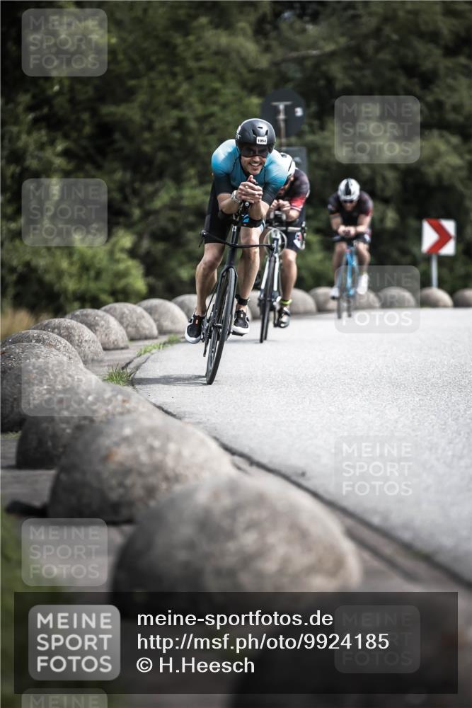 21.06.2026 - 29. Vierlanden-Triathlon H.Heesch http://msf.ph/oto/9924185 21.06.2026 13:06:43 Radfahren 1054 meine-sportfotos.de