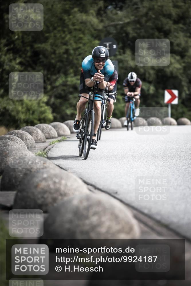 21.06.2026 - 29. Vierlanden-Triathlon H.Heesch http://msf.ph/oto/9924187 21.06.2026 13:06:43 Radfahren 1054 meine-sportfotos.de