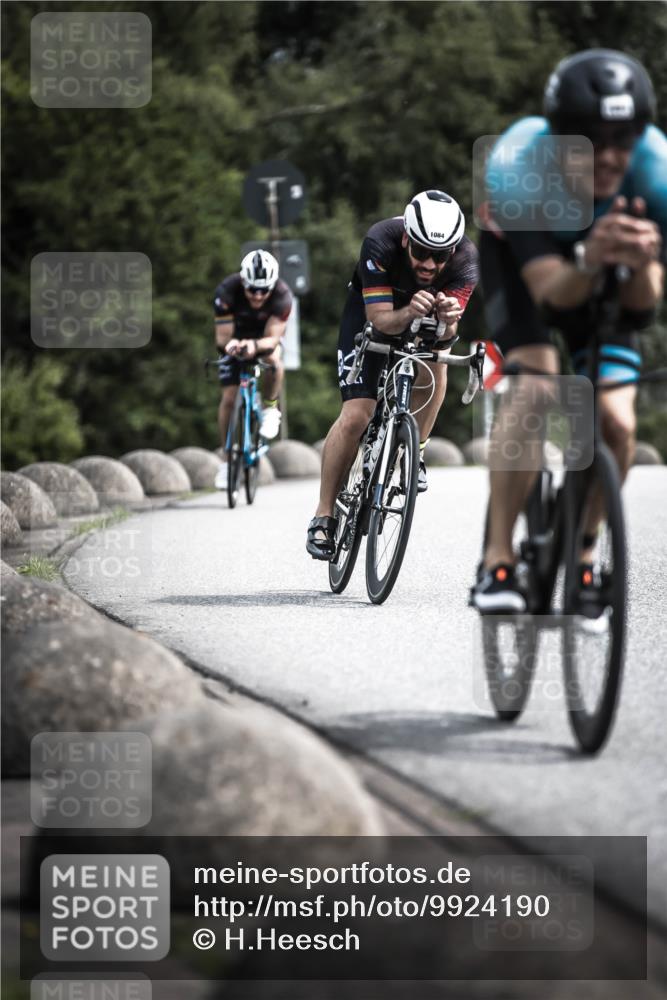 21.06.2026 - 29. Vierlanden-Triathlon H.Heesch http://msf.ph/oto/9924190 21.06.2026 13:06:44 Radfahren 1084 meine-sportfotos.de