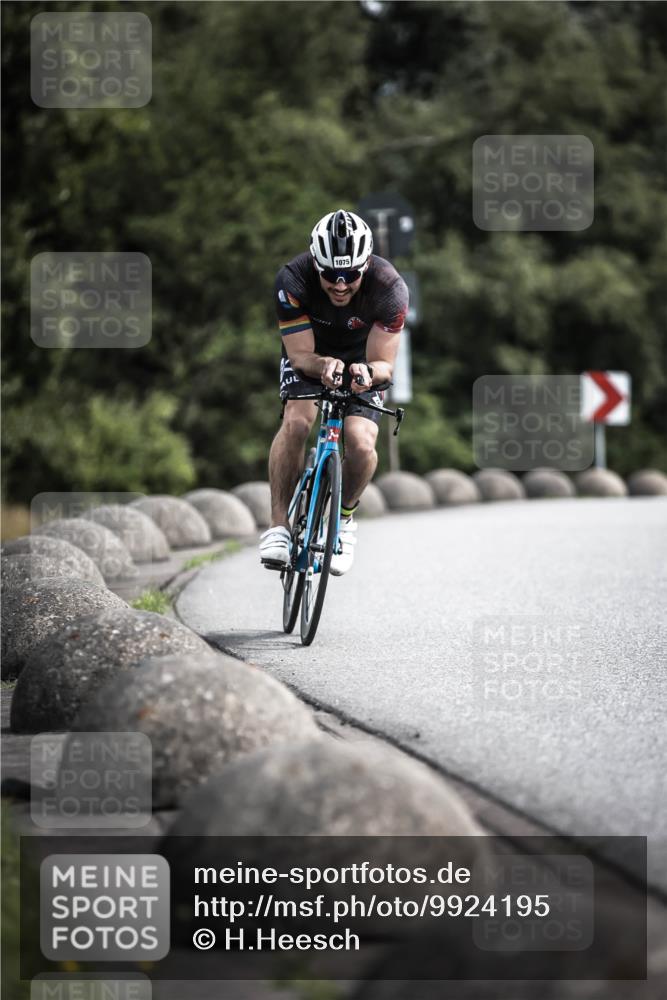 21.06.2026 - 29. Vierlanden-Triathlon H.Heesch http://msf.ph/oto/9924195 21.06.2026 13:06:46 Radfahren 1075 meine-sportfotos.de