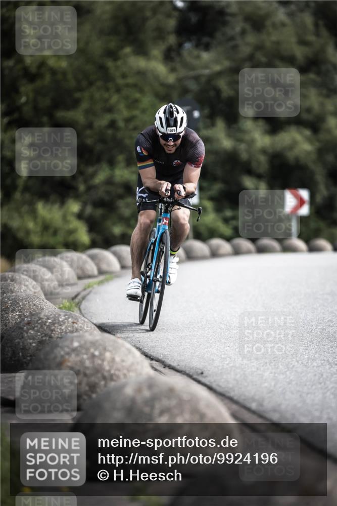 21.06.2026 - 29. Vierlanden-Triathlon H.Heesch http://msf.ph/oto/9924196 21.06.2026 13:06:46 Radfahren 1075 meine-sportfotos.de