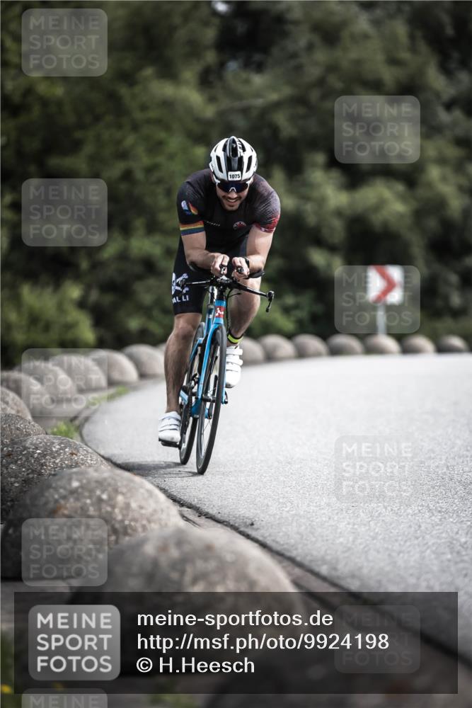 21.06.2026 - 29. Vierlanden-Triathlon H.Heesch http://msf.ph/oto/9924198 21.06.2026 13:06:46 Radfahren 1075 meine-sportfotos.de