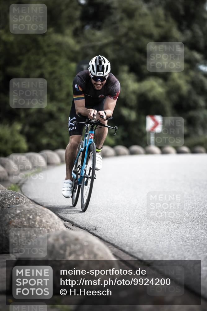 21.06.2026 - 29. Vierlanden-Triathlon H.Heesch http://msf.ph/oto/9924200 21.06.2026 13:06:46 Radfahren 1075 meine-sportfotos.de