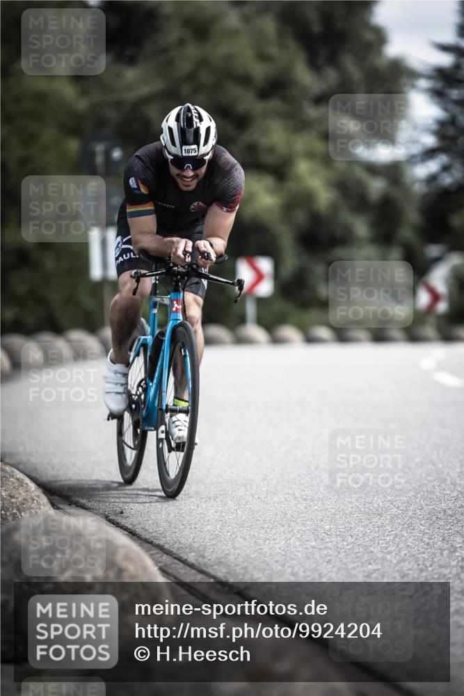 21.06.2026 - 29. Vierlanden-Triathlon H.Heesch http://msf.ph/oto/9924204 21.06.2026 13:06:46 Radfahren 1075 meine-sportfotos.de