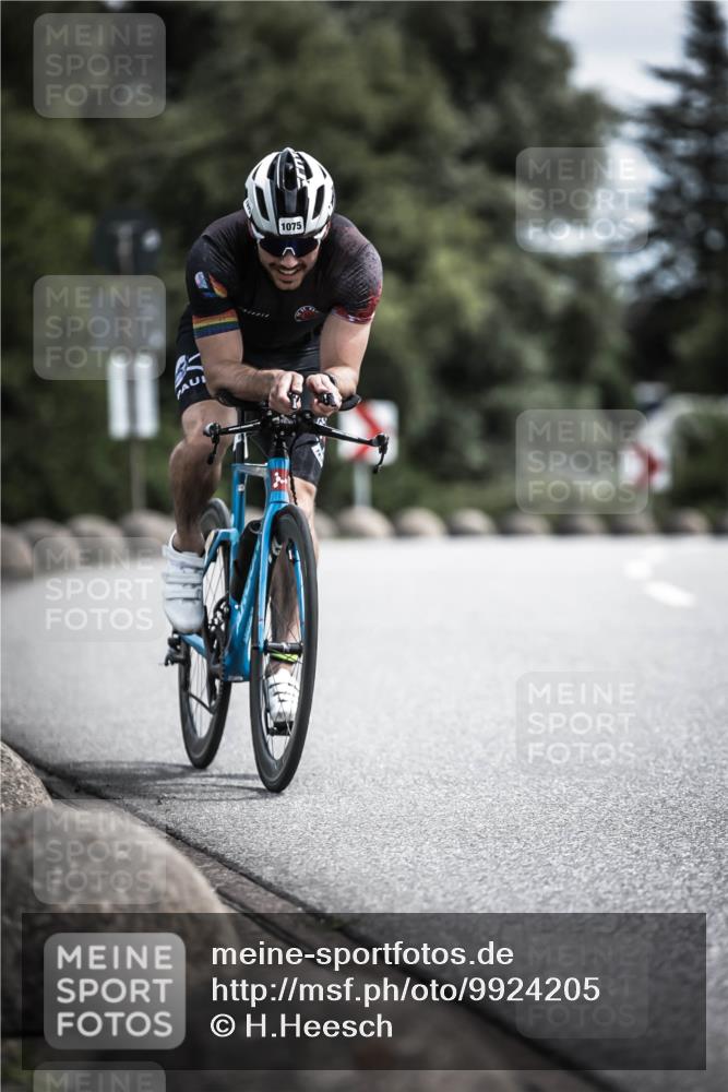 21.06.2026 - 29. Vierlanden-Triathlon H.Heesch http://msf.ph/oto/9924205 21.06.2026 13:06:46 Radfahren 1075 meine-sportfotos.de