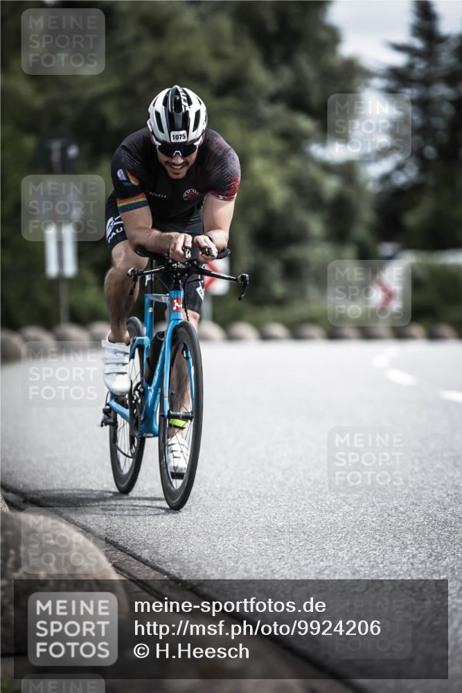 21.06.2026 - 29. Vierlanden-Triathlon H.Heesch http://msf.ph/oto/9924206 21.06.2026 13:06:46 Radfahren 1075 meine-sportfotos.de