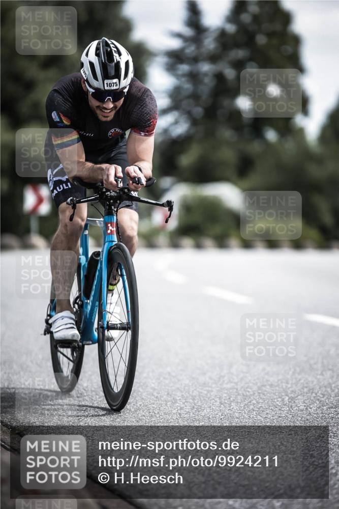 21.06.2026 - 29. Vierlanden-Triathlon H.Heesch http://msf.ph/oto/9924211 21.06.2026 13:06:46 Radfahren 1075 meine-sportfotos.de