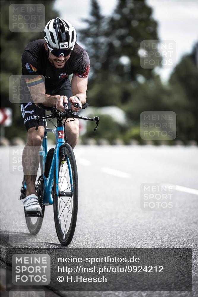 21.06.2026 - 29. Vierlanden-Triathlon H.Heesch http://msf.ph/oto/9924212 21.06.2026 13:06:46 Radfahren 1075 meine-sportfotos.de