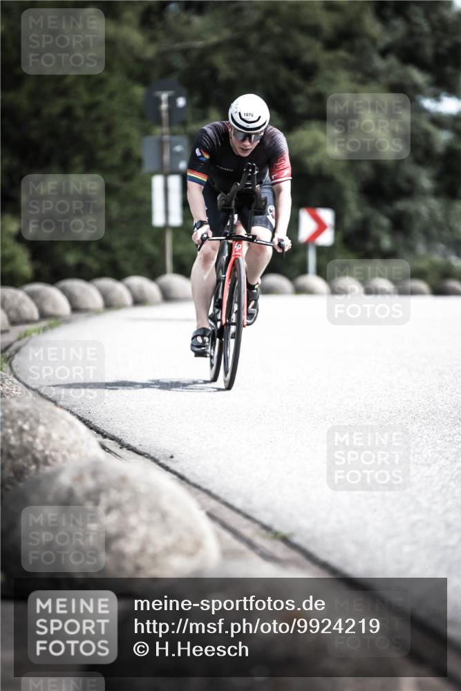 21.06.2026 - 29. Vierlanden-Triathlon H.Heesch http://msf.ph/oto/9924219 21.06.2026 13:07:09 Radfahren 1078 meine-sportfotos.de