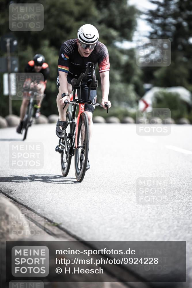 21.06.2026 - 29. Vierlanden-Triathlon H.Heesch http://msf.ph/oto/9924228 21.06.2026 13:07:09 Radfahren 1078 meine-sportfotos.de