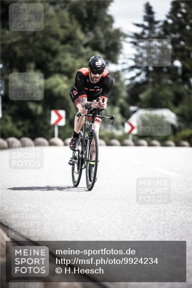 21.06.2026 - 29. Vierlanden-Triathlon H.Heesch http://msf.ph/oto/9924234 21.06.2026 13:07:10 Radfahren 1090, 4 meine-sportfotos.de