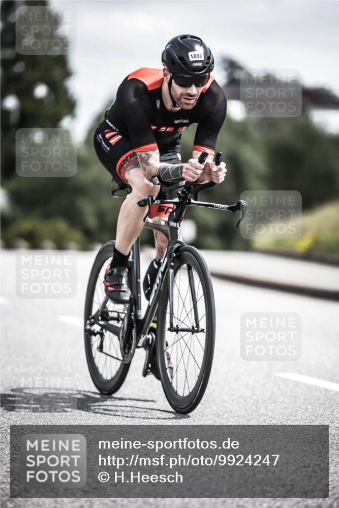 21.06.2026 - 29. Vierlanden-Triathlon H.Heesch http://msf.ph/oto/9924247 21.06.2026 13:07:11 Radfahren 1090 meine-sportfotos.de