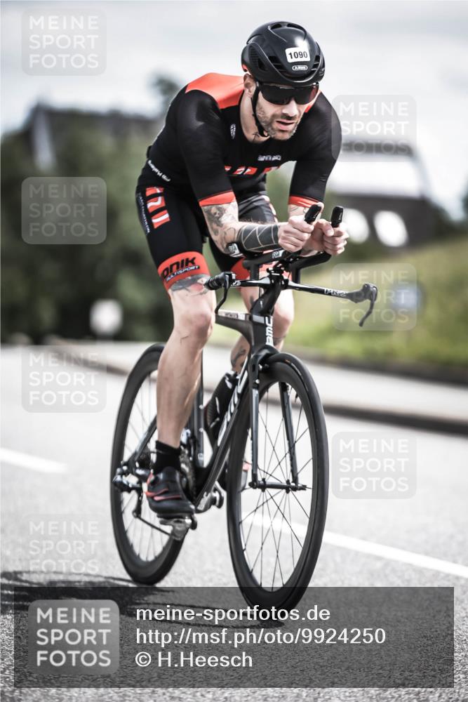 21.06.2026 - 29. Vierlanden-Triathlon H.Heesch http://msf.ph/oto/9924250 21.06.2026 13:07:11 Radfahren 1090 meine-sportfotos.de