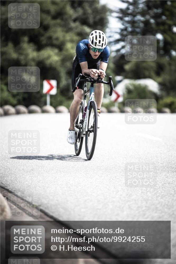 21.06.2026 - 29. Vierlanden-Triathlon H.Heesch http://msf.ph/oto/9924255 21.06.2026 13:07:31 Radfahren 1085 meine-sportfotos.de