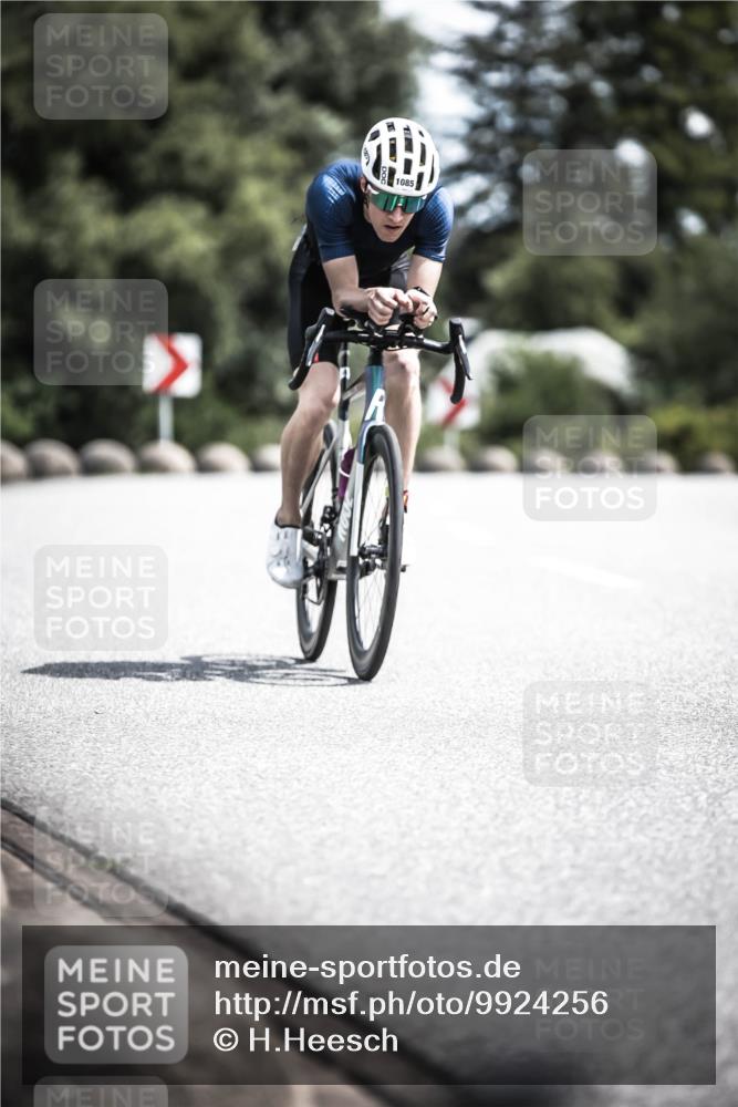21.06.2026 - 29. Vierlanden-Triathlon H.Heesch http://msf.ph/oto/9924256 21.06.2026 13:07:31 Radfahren 1085 meine-sportfotos.de