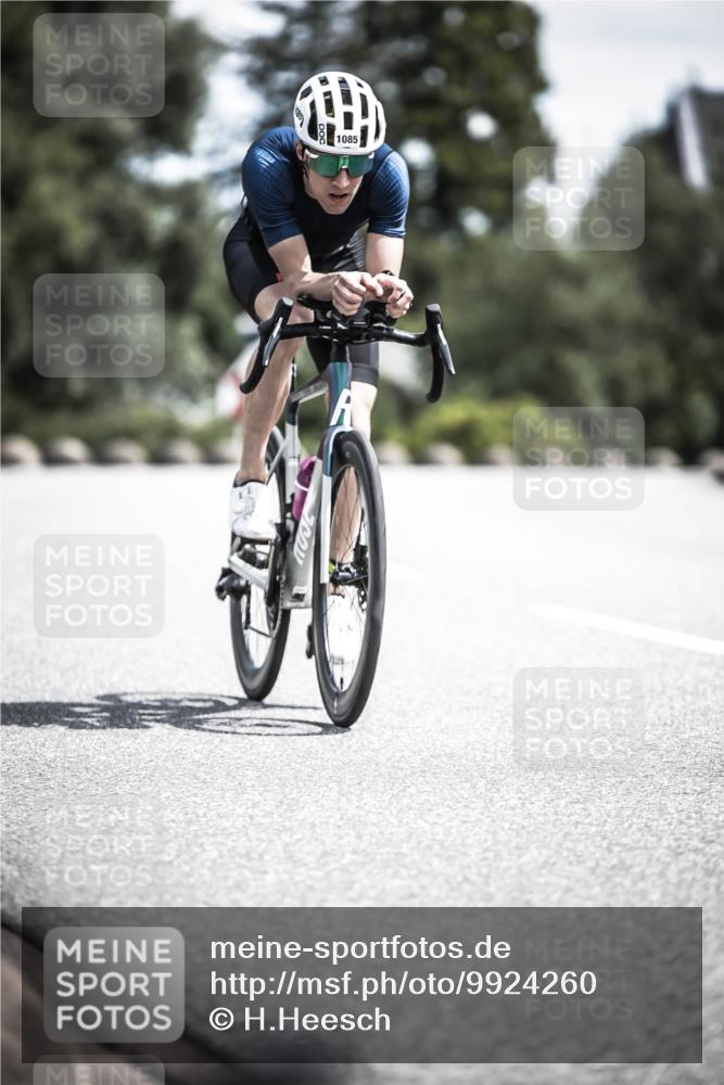 21.06.2026 - 29. Vierlanden-Triathlon H.Heesch http://msf.ph/oto/9924260 21.06.2026 13:07:31 Radfahren 1085 meine-sportfotos.de