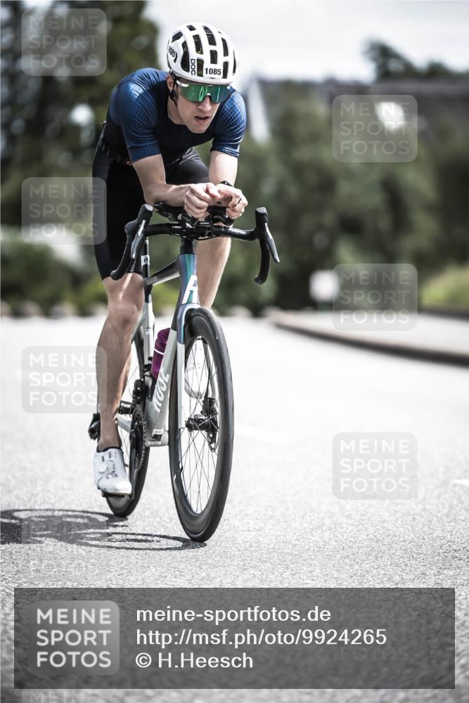 21.06.2026 - 29. Vierlanden-Triathlon H.Heesch http://msf.ph/oto/9924265 21.06.2026 13:07:31 Radfahren 1085 meine-sportfotos.de
