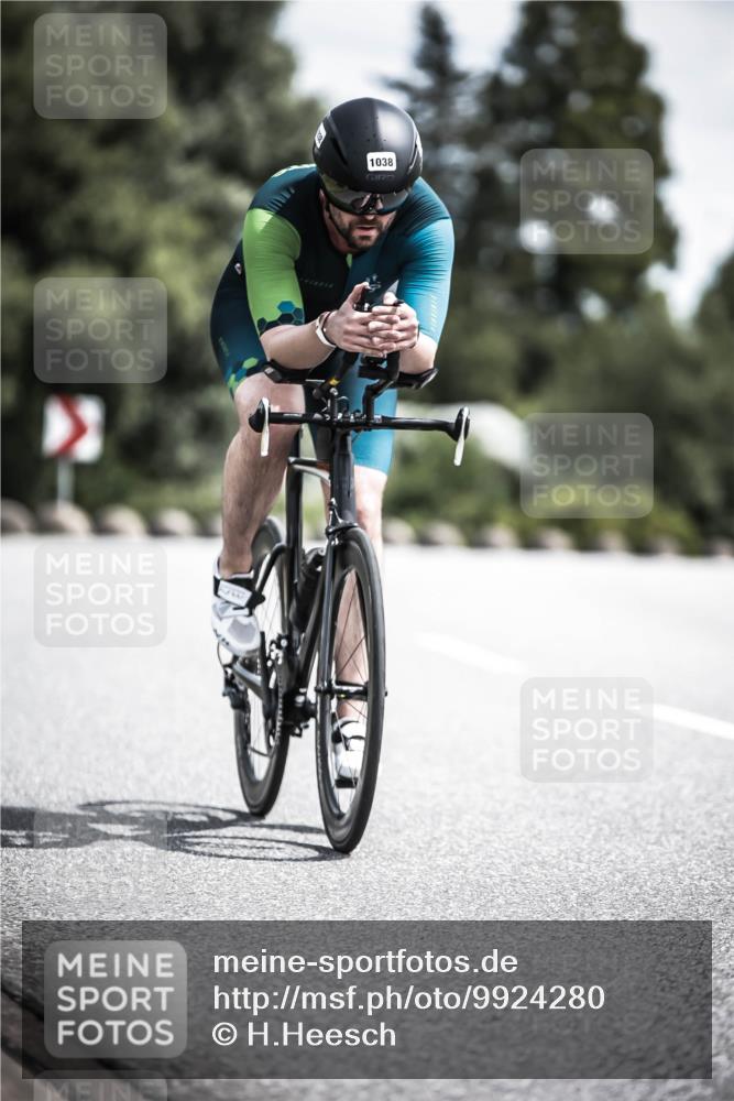 21.06.2026 - 29. Vierlanden-Triathlon H.Heesch http://msf.ph/oto/9924280 21.06.2026 13:08:02 Radfahren 1038 meine-sportfotos.de