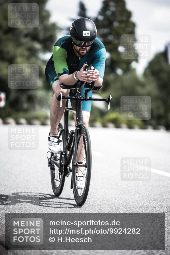 21.06.2026 - 29. Vierlanden-Triathlon H.Heesch http://msf.ph/oto/9924282 21.06.2026 13:08:02 Radfahren 1038 meine-sportfotos.de