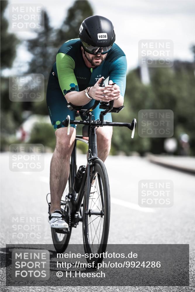 21.06.2026 - 29. Vierlanden-Triathlon H.Heesch http://msf.ph/oto/9924286 21.06.2026 13:08:03 Radfahren 1038 meine-sportfotos.de