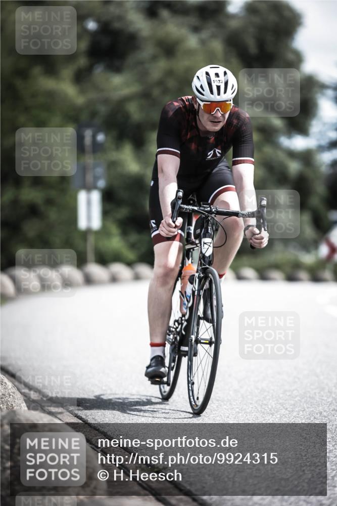 21.06.2026 - 29. Vierlanden-Triathlon H.Heesch http://msf.ph/oto/9924315 21.06.2026 13:08:15 Radfahren 1073 meine-sportfotos.de