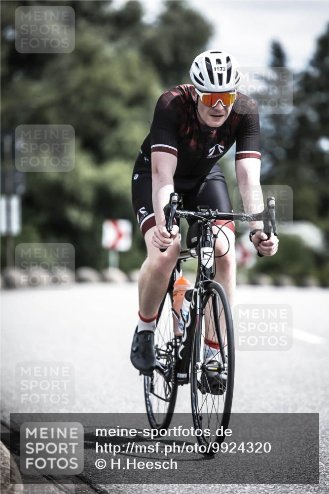 21.06.2026 - 29. Vierlanden-Triathlon H.Heesch http://msf.ph/oto/9924320 21.06.2026 13:08:15 Radfahren 11, 1073 meine-sportfotos.de