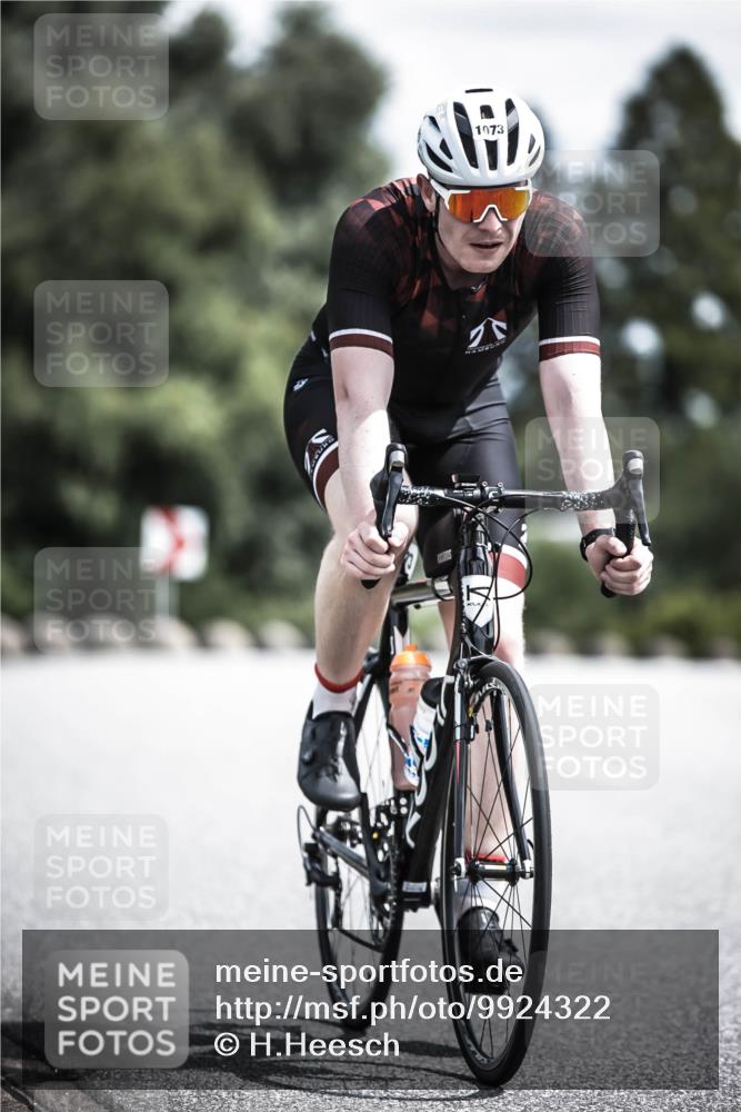 21.06.2026 - 29. Vierlanden-Triathlon H.Heesch http://msf.ph/oto/9924322 21.06.2026 13:08:15 Radfahren 1073 meine-sportfotos.de