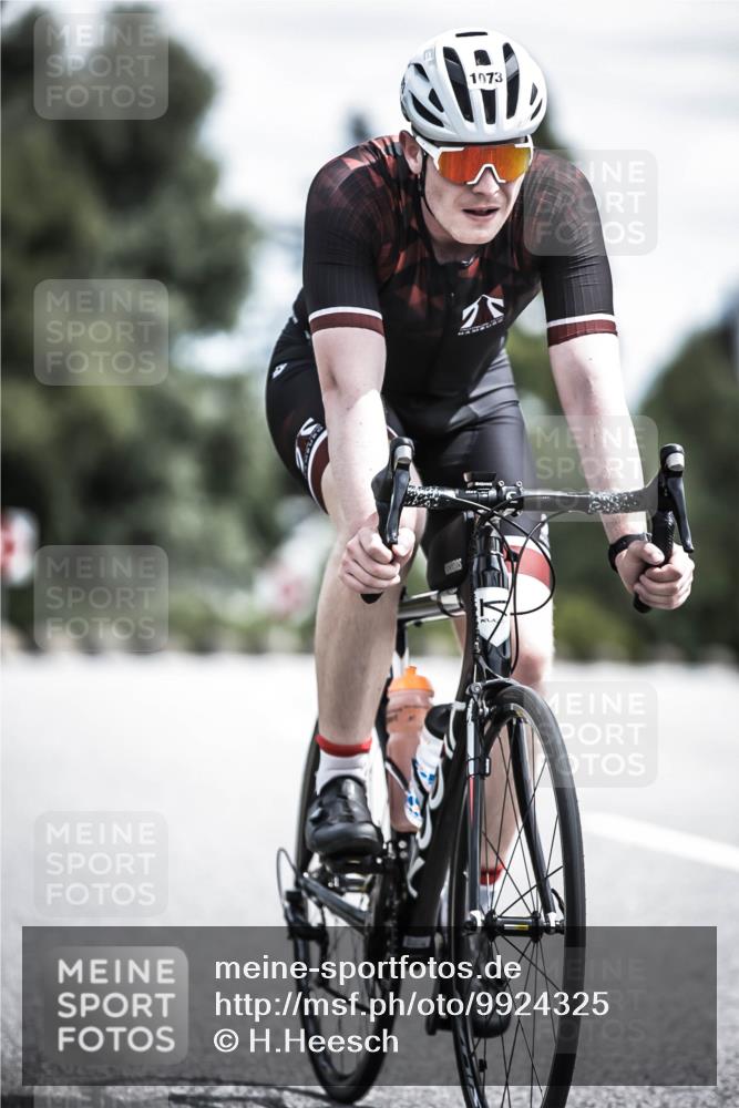 21.06.2026 - 29. Vierlanden-Triathlon H.Heesch http://msf.ph/oto/9924325 21.06.2026 13:08:15 Radfahren 1073 meine-sportfotos.de