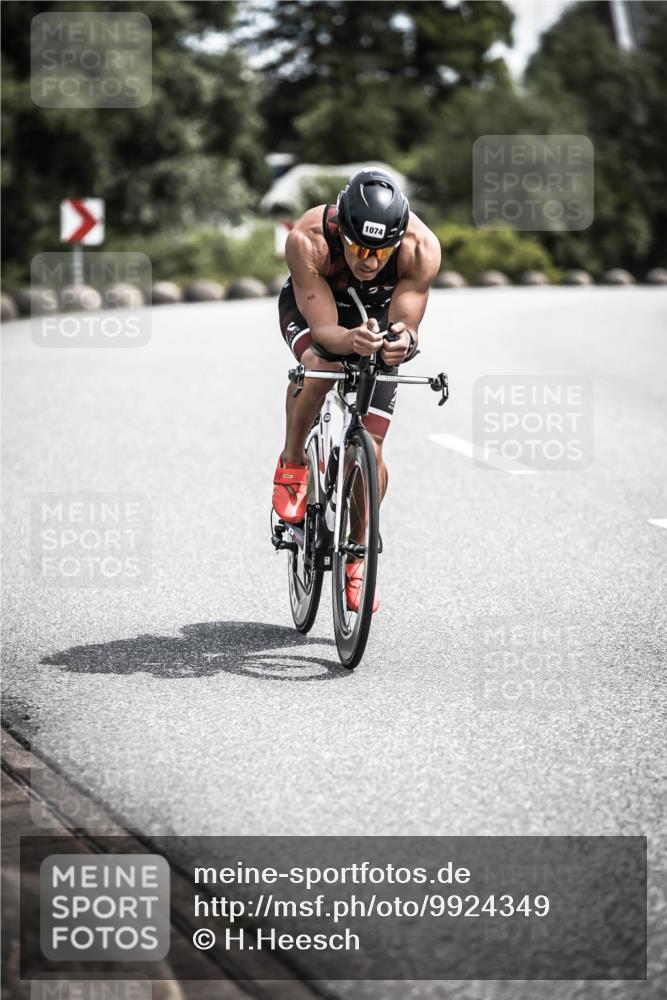 21.06.2026 - 29. Vierlanden-Triathlon H.Heesch http://msf.ph/oto/9924349 21.06.2026 13:08:49 Radfahren 1074 meine-sportfotos.de