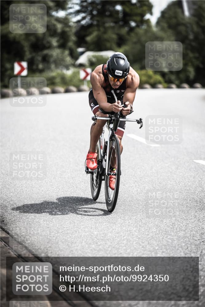21.06.2026 - 29. Vierlanden-Triathlon H.Heesch http://msf.ph/oto/9924350 21.06.2026 13:08:49 Radfahren 1074 meine-sportfotos.de