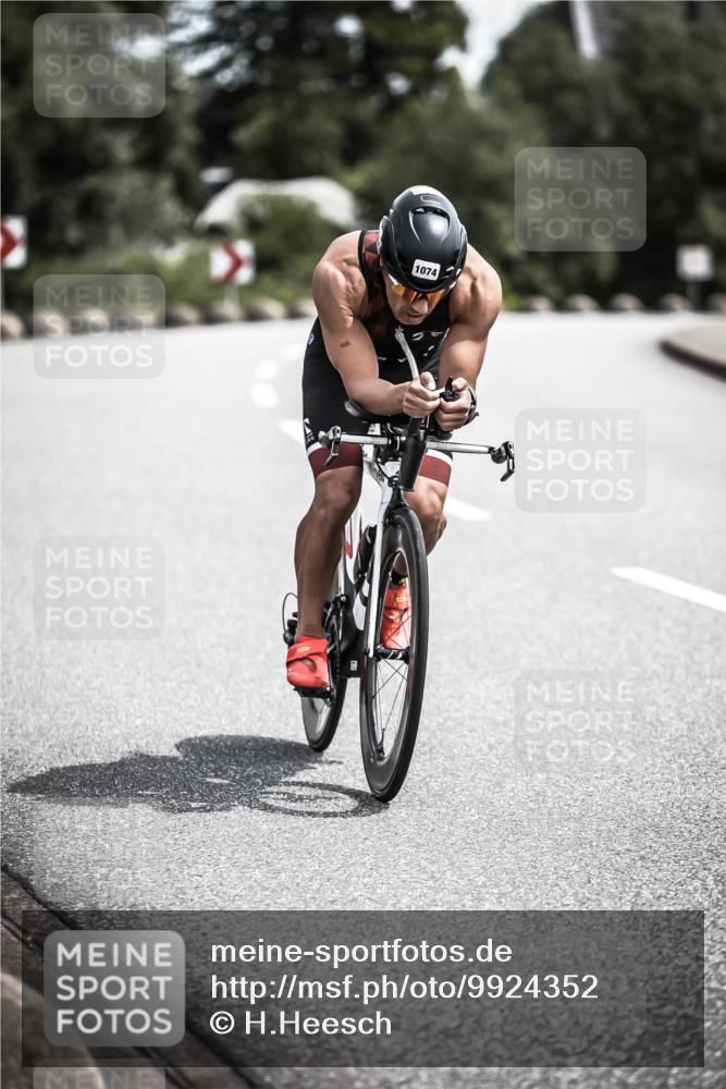 21.06.2026 - 29. Vierlanden-Triathlon H.Heesch http://msf.ph/oto/9924352 21.06.2026 13:08:50 Radfahren 1074 meine-sportfotos.de