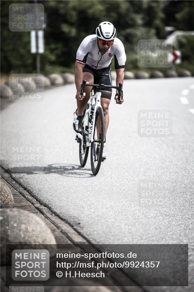 21.06.2026 - 29. Vierlanden-Triathlon H.Heesch http://msf.ph/oto/9924357 21.06.2026 13:08:51 Radfahren 11, 1024 meine-sportfotos.de